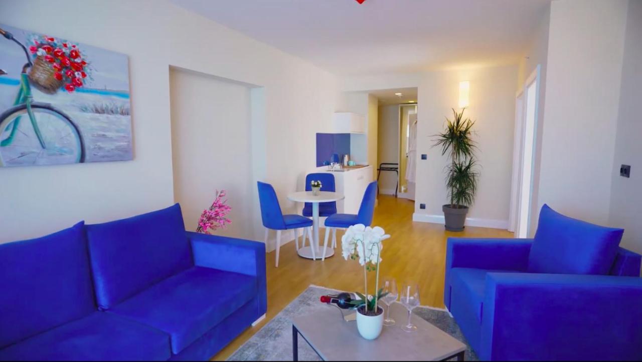 Aparthotel For Batumi Orbi City Eksteriør bilde